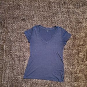 V-neck Gap shirt